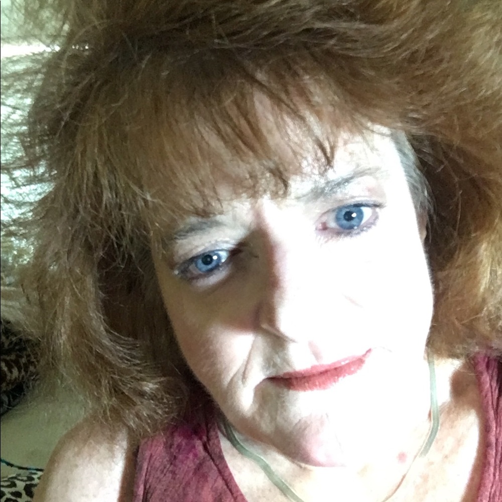 Meet your Posher, Louise